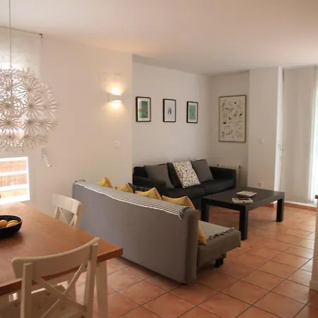 Apartment Luxury 2 Bed Near *
